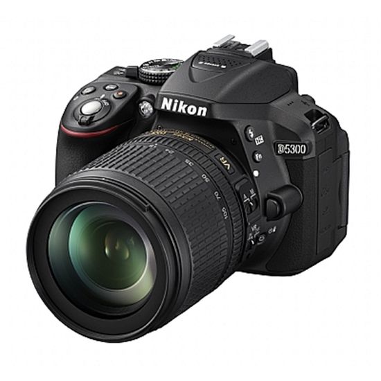 Nikon D5300 com Objetiva 18-105mm f3.5-56 G VR + SanDisk 32Gb + Bolsa.