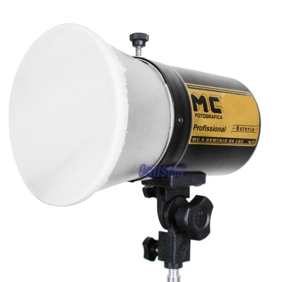 Flash de Estudio a Bateria 6v - MC-160 Watts de Potencia Flash de Estudio a Bateria 6v - MC-160 Watts de Potencia