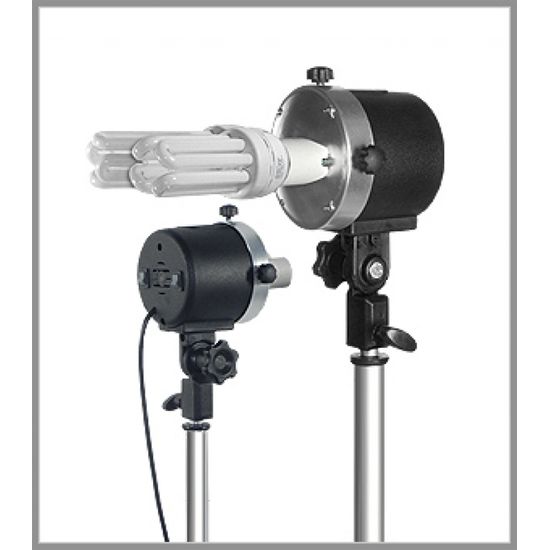 Iluminador com 2 bocais para lâmpadas E-27 Luz Fria Iluminador com 2 bocais para lâmpadas E-27 Luz Fria