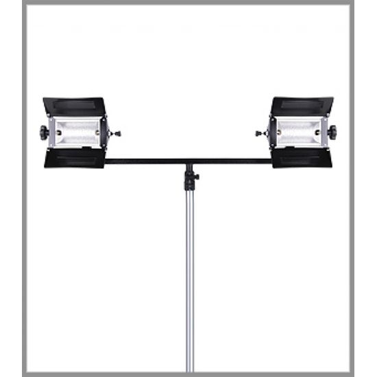 Suporte duplo para encaixar dois iluminadores Suporte duplo para encaixar dois iluminadores