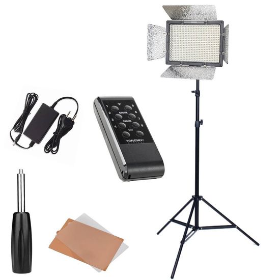 Iluminador 600 Leds Bicolor Yongnuo YN600 L II com Tripé e Fonte Bivolt Iluminador 600 Leds Bicolor Yongnuo YN600 L II com Tripé e Fonte Bivolt